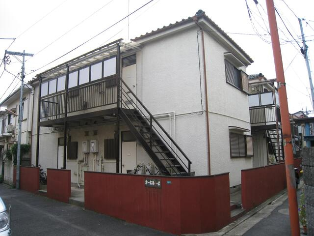 第二広美コーポのエントランス