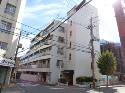 【外観】 | 服部緑地パルコアB棟 | 【現地写真】 鉄筋コンクリート造の5階建♪