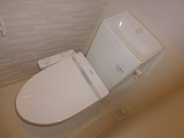グリーンテラス児島Ｂのトイレ|シャワー付きトイレ