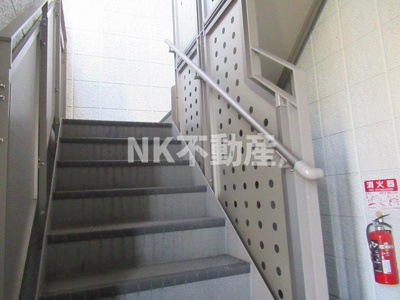 【ロビー】 | ハイクレール（俊徳道賃貸） | 建物内です