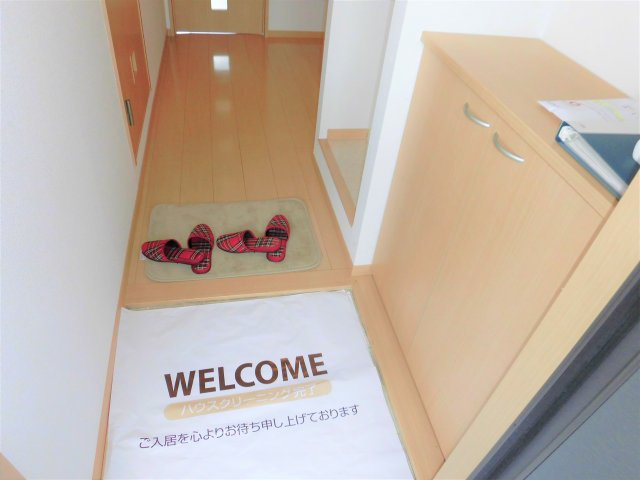 モナリエ表佐の玄関
