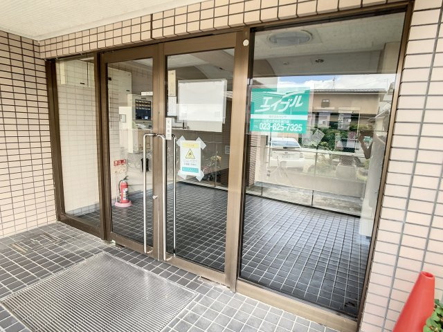 上町サンタウンのエントランス
