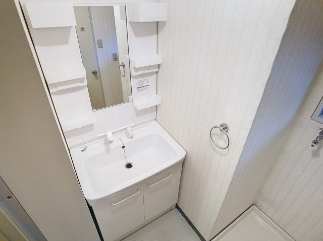 上町サンタウンの独立洗面台