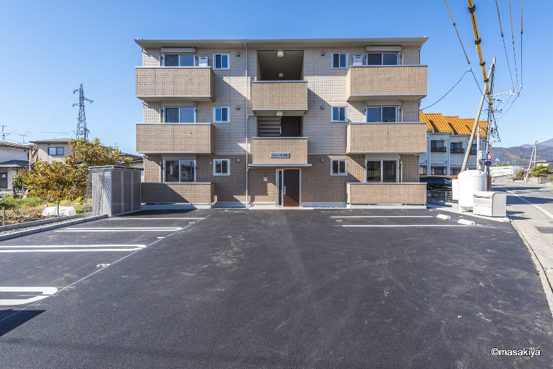 セジュール中越の外観