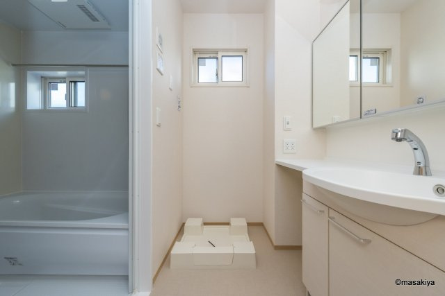 セジュール中越の洗面所