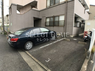 【駐車場】 | 駐車場完備です