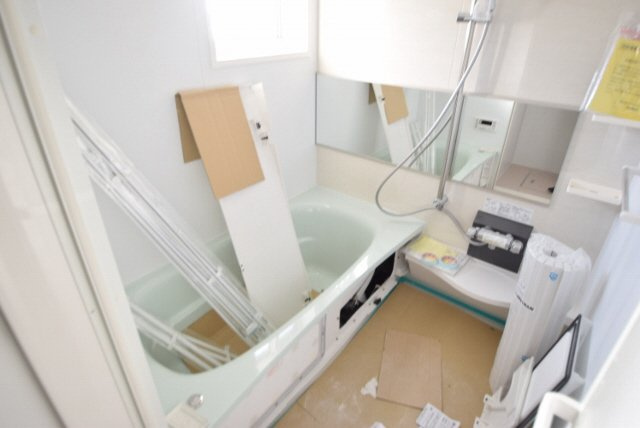 Pleione(プレオネ）の浴室|大きめのお風呂、工事中です。