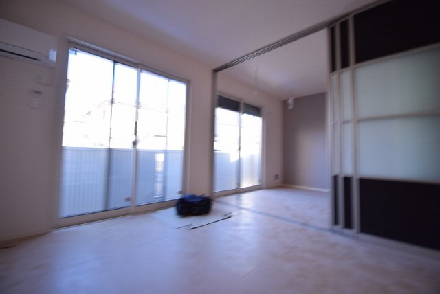 Pleione(プレオネ）の居間・リビング|10.5帖の明るいリビング