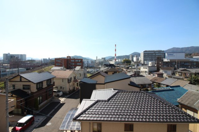 【展望】 | サンルシエル石山 | 5階部分なので景色も良好です！遠くまで見渡せます。風通しも良好です！