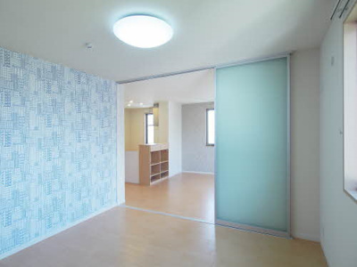 【洋室】 | ＳｈａＭａｉｓｏｎ屋敷山 | 使い勝手のいい洋室です