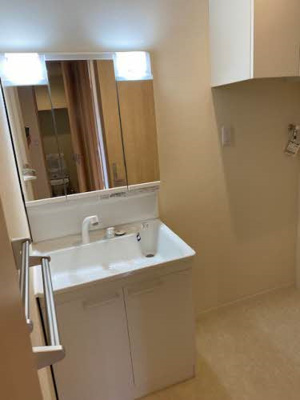 【独立洗面台】 | ＳｈａＭａｉｓｏｎ屋敷山 | 使いやすい独立洗面台です