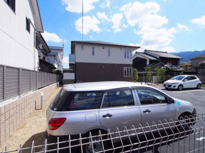 【駐車場】 | ＳｈａＭａｉｓｏｎ屋敷山 | 駐車場完備です