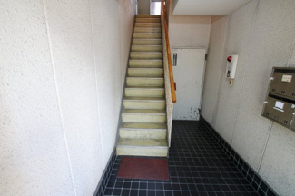 【その他共用部分】 | 根岸マンション　共用階段