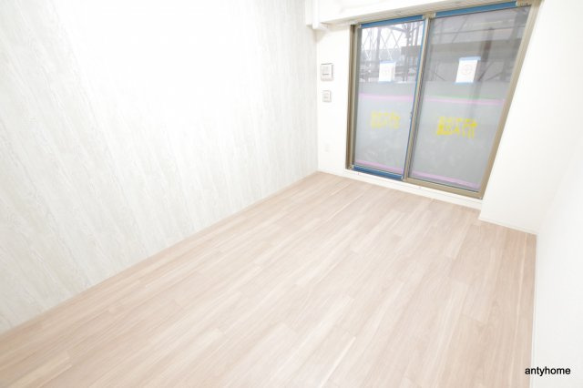 セレニテ京橋クレア　仲介手数料無料の洋室
