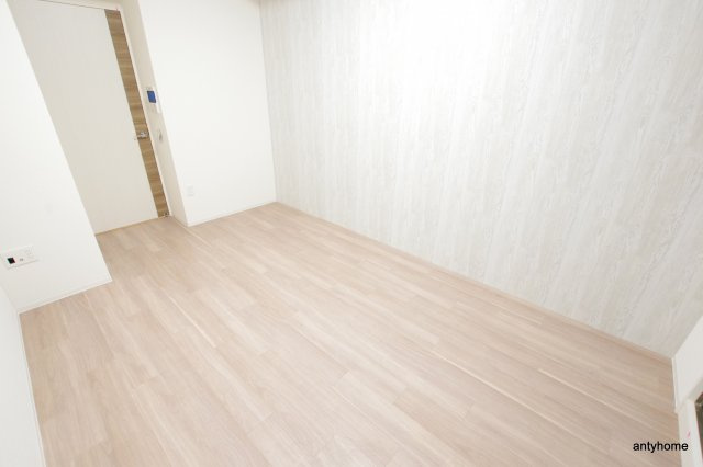 セレニテ京橋クレア　仲介手数料無料の寝室
