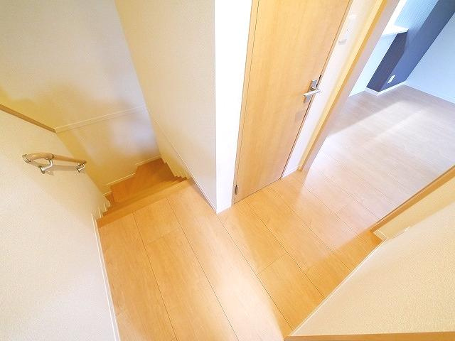 シャーメゾン石見のその他|室内階段