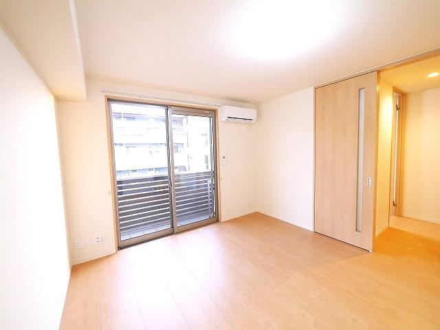 シャーメゾン石見の居間・リビング|ゆったり過ごせる居間です