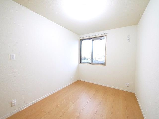 シャーメゾン石見の洋室|広々とした洋室です