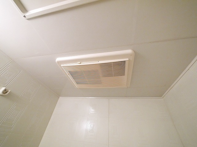 メゾンレイ天理の設備|浴室乾燥機