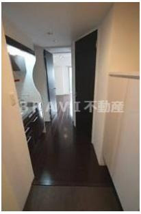 SERENiTE本町エコート（セレニテ本町エコート）　BRAVI不動産の玄関|【SERENiTE本町エコート】きれいな玄関です