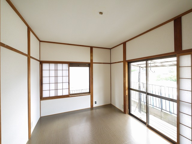 大和郡山市九条町877‐13貸家の和室|きれいな和室です