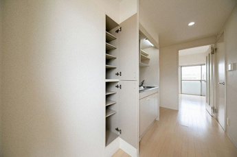 【エントランス】