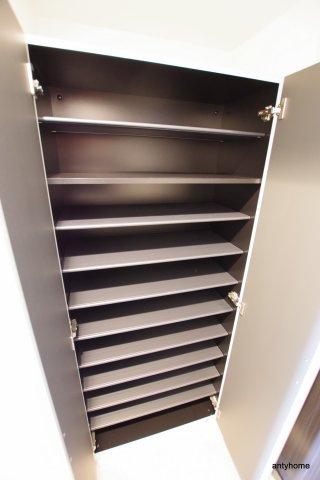 スプランディッド新大阪3　仲介手数料無料の玄関