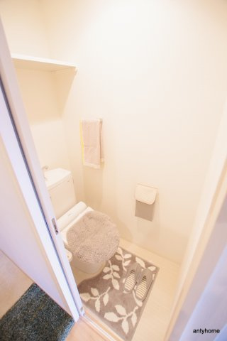 スプランディッド新大阪3　仲介手数料無料のトイレ