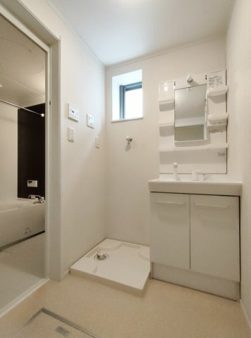 コスモスの独立洗面台