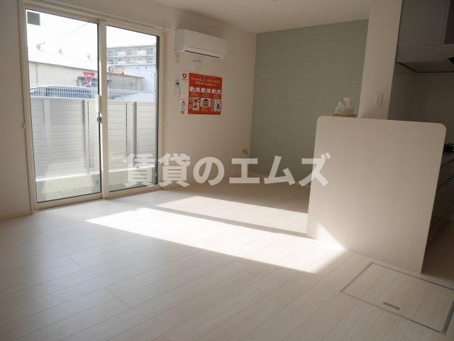 【居間・リビング】 | Ｄ－ｒｏｏｍ博多駅南　弐番館 | Ｄ－ｒｏｏｍ博多駅南　弐番館のリビング