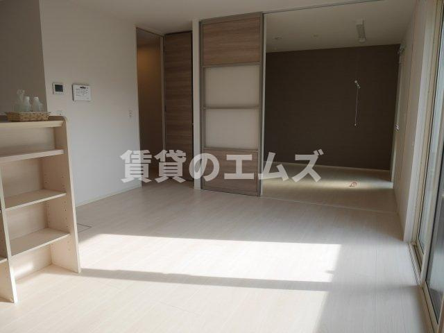 【居間・リビング】 | Ｄ－ｒｏｏｍ博多駅南　弐番館 | Ｄ－ｒｏｏｍ博多駅南　弐番館のリビング