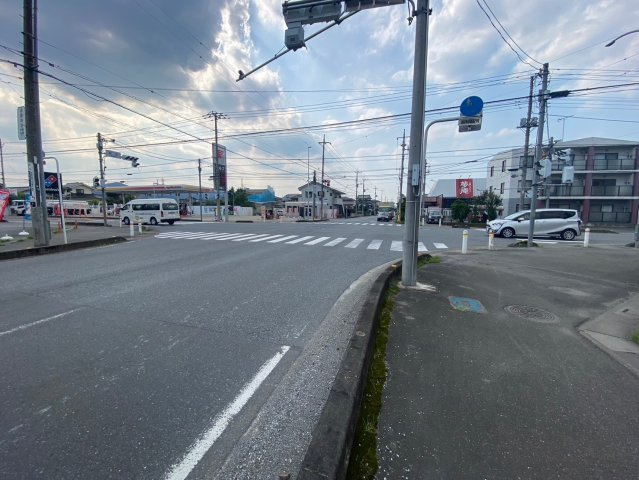 日高市猿田　建築条件なし売地　JR川越線『高麗川駅』徒歩6分　【高麗川小学区】の前面道路含む現地写真