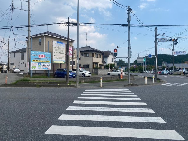 日高市猿田　建築条件なし売地　JR川越線『高麗川駅』徒歩6分　【高麗川小学区】の前面道路含む現地写真