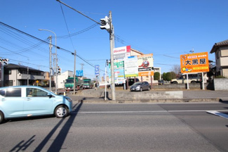 【前面道路含む現地写真】 | 日高市猿田　建築条件なし売地　JR川越線『高麗川駅』徒歩6分　【高麗川小学区】 | 南西18.0ｍ公道
北西12.0ｍ公道
