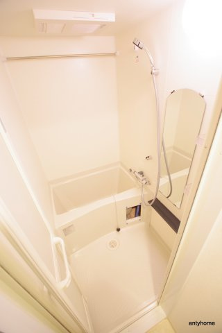 PHOENIX新大阪　仲介手数料無料の浴室