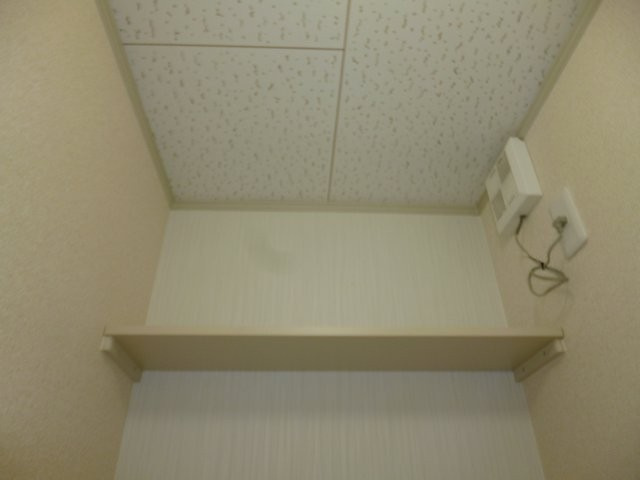 フォンティーヌBのトイレ|トイレ棚