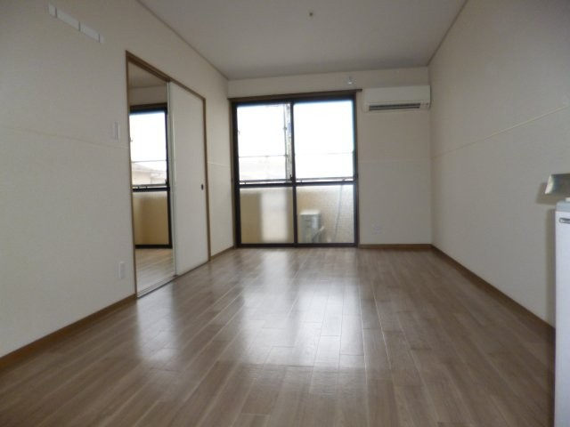 フォンティーヌBの居間・リビング