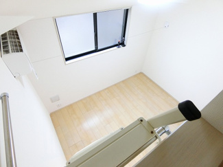 【展望】 | ロフトからの景観です！天井が高く開放感のある洋室6.9帖のお部屋です☆