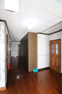 【内装】 | シェアハウス・ブルーメン | 3階廊下です☆