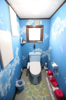 【トイレ】 | シェアハウス・ブルーメン | 各階に1ヵ所ずつございます☆