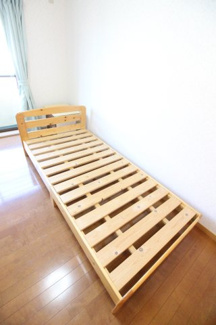 【設備】 | シェアハウス・ブルーメン | すのこベッド付き☆