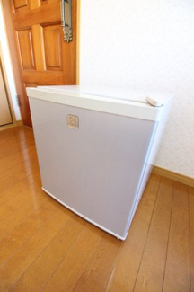 【設備】 | シェアハウス・ブルーメン | ミニ冷蔵庫付き☆