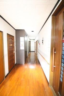 【内装】 | シェアハウス・ブルーメン | 2階廊下です☆