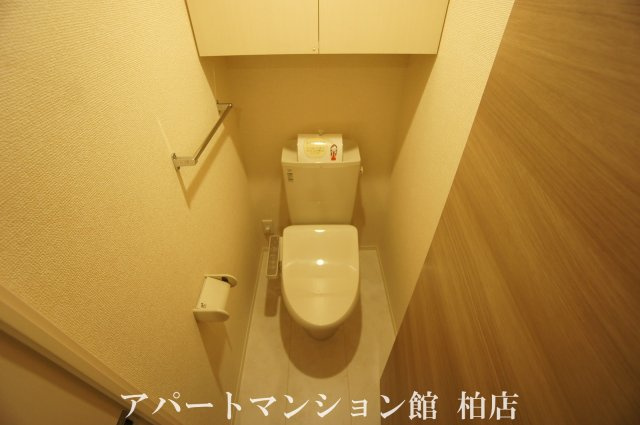 マノア・ロアのトイレ