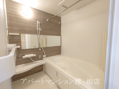 マノア・ロアの浴室