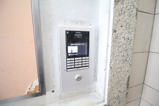 【エントランス】 | オートロックを完備したマンション♪