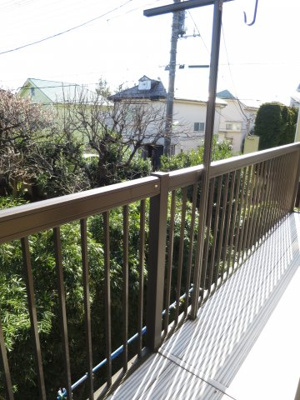 【バルコニー】 | 祖師谷テラスハウス | お洗濯にも便利なバルコニー付き