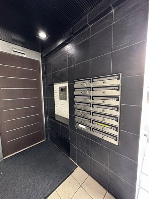 【エントランス】 | PASTORAL/パストラル | 共用エントランスは不審者の侵入を未然に防ぐオートロック付き！防犯対策充実しています◎