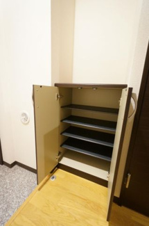 【玄関】 | アルエット | ※同物件、同タイプの写真です。