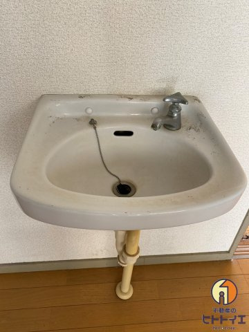 若葉荘の独立洗面台|洗面台です